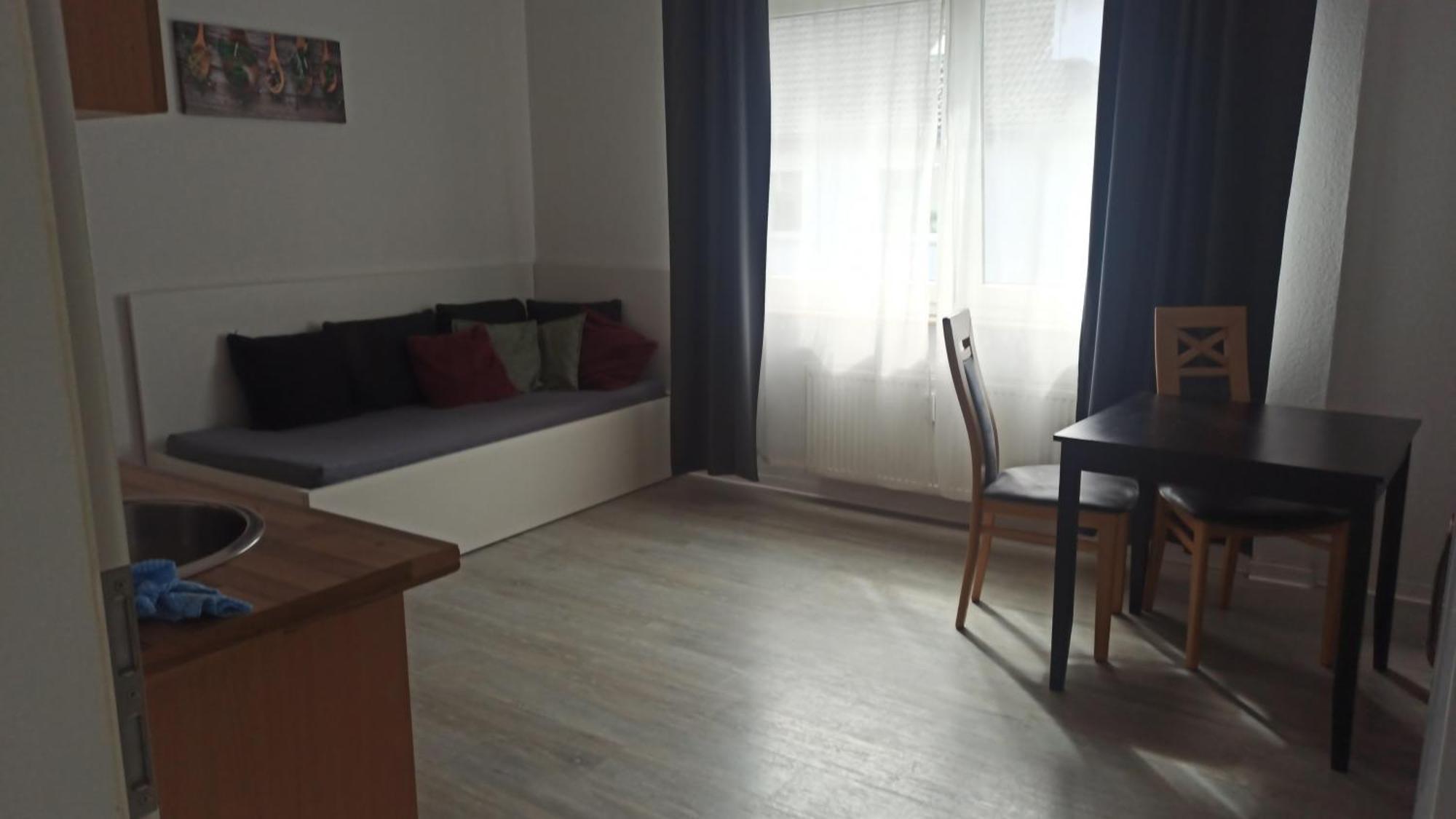 Helle Ferienwohnung An Der Rheinpromenade 50 Qm Duisburgo Esterno foto