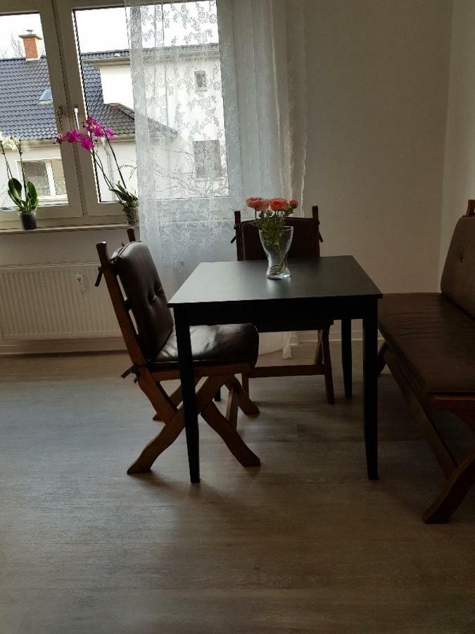 Helle Ferienwohnung An Der Rheinpromenade 50 Qm Duisburgo Esterno foto