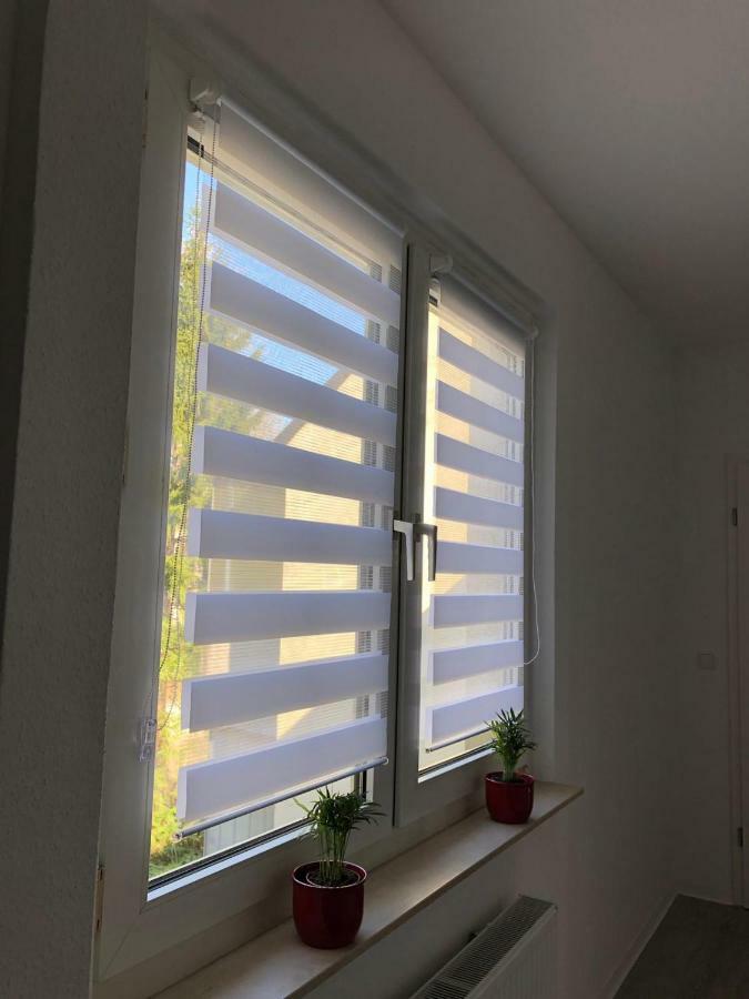 Helle Ferienwohnung An Der Rheinpromenade 50 Qm Duisburgo Esterno foto